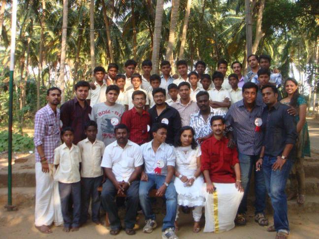 922989_10151371742601712_1725005747_n